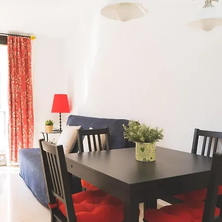Apartamento Centrico En Calle Carreteria - Málaga